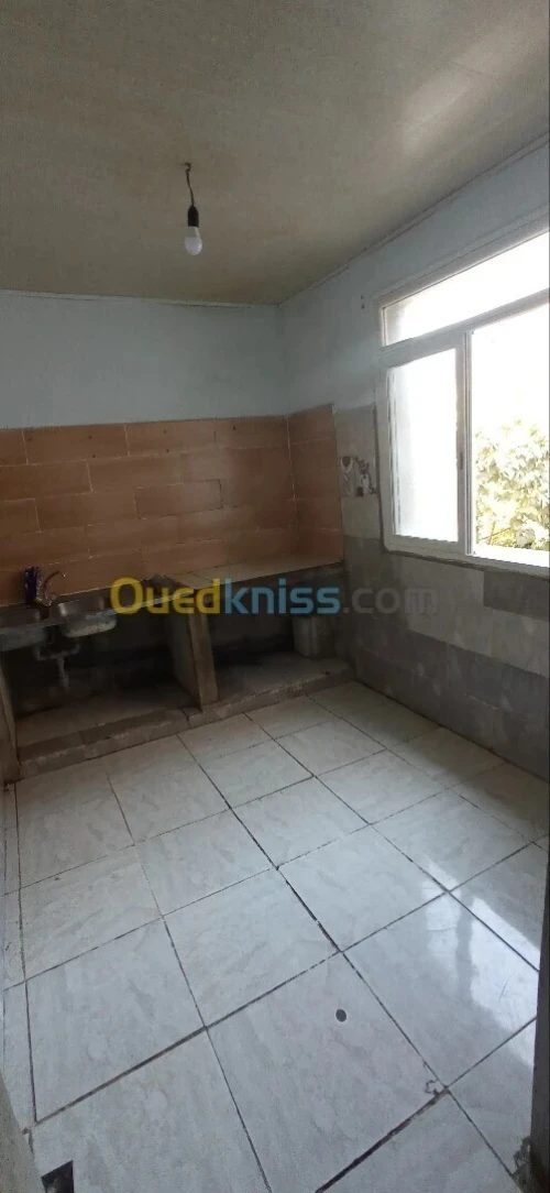 Location Appartement Niveau de villa F2 Alger Sidi moussa