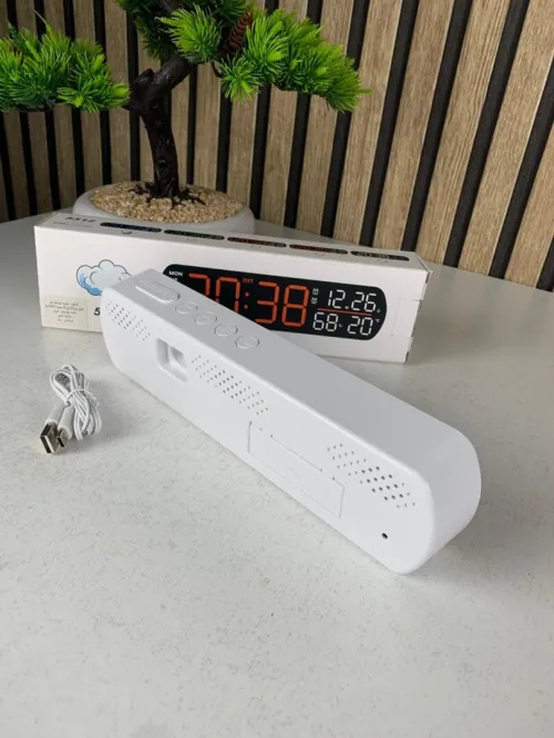 Horloge LED Multifonction avec Affichage Météo et Alarme