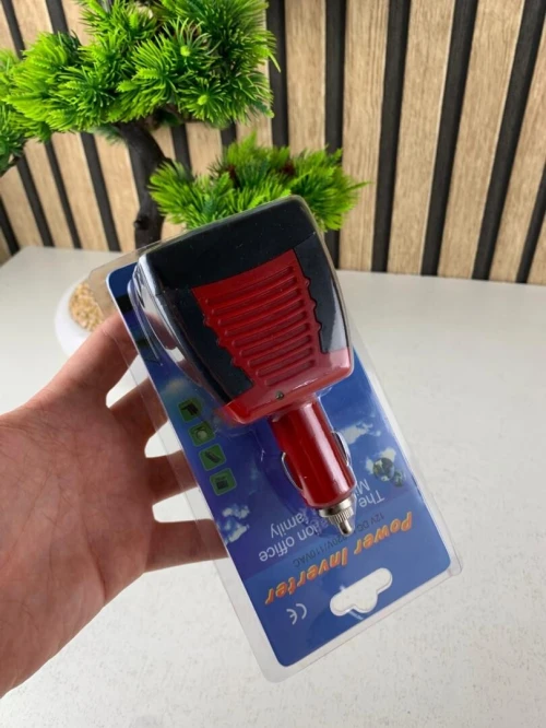 Convertisseur de Tension Auto 100W  DC 12V vers AC 220V