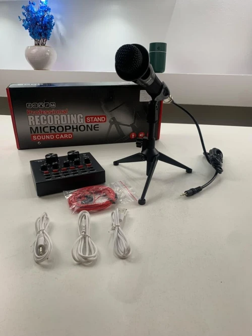 V8 Externe Live Carte Son avec Microphone Set  بطاقة صوت مع ميكروفون للتسجيلات الصوتية