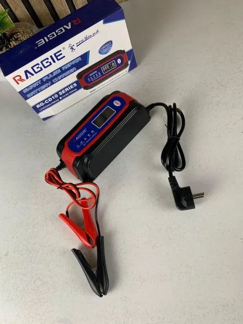 Chargeur Automatique de Batterie 12V pour Voiture 10A