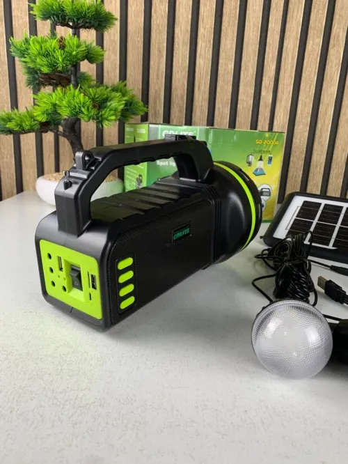 Kit Solaire dÉclairage avec Haut-Parleur Bluetooth GDLITE GD-2000A
