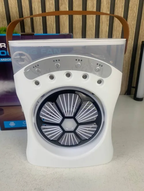 Ventilateur Portable avec Brumisation  3 Vitesses et USB et Éclairage