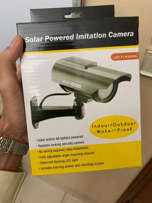 Fausse Caméras de Vidéosurveillance à énergie Solaire avec Clignotant Rouge LED