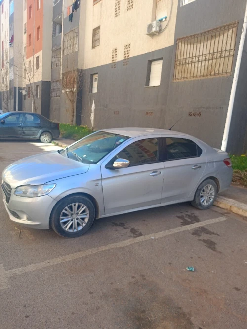 Peugeot 301 2013 Allure