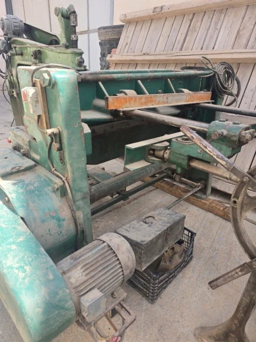 Guillotine-grasseuse-brodeuse-rouleuse-machine pour coude
