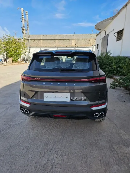 Geely Coolray 2025 