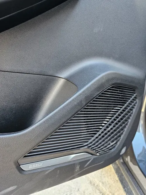 Geely Coolray 2025 