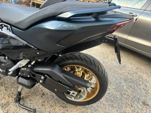 Yamaha TMAX 2022