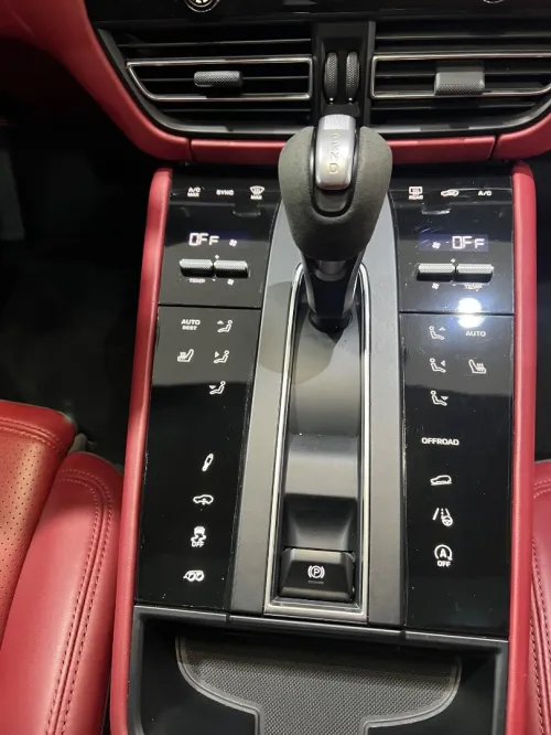 Porsche Macan 2025 