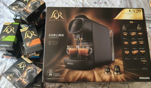 Machine à café L'OR BARISTA + 200 Capsules