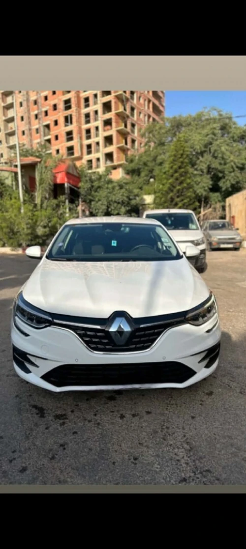 Renault Megane 4  2022 Itens