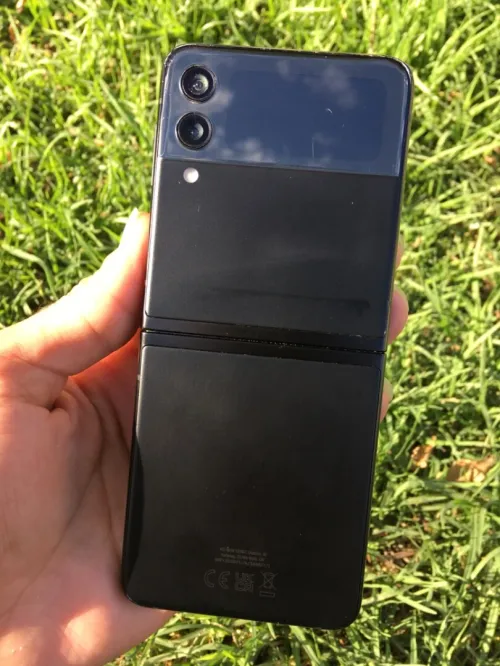 Samsung Galaxy Z Flip 3