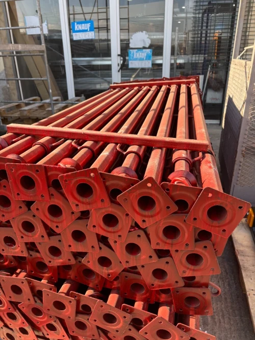 coffrage echafaudage materiel de batiment