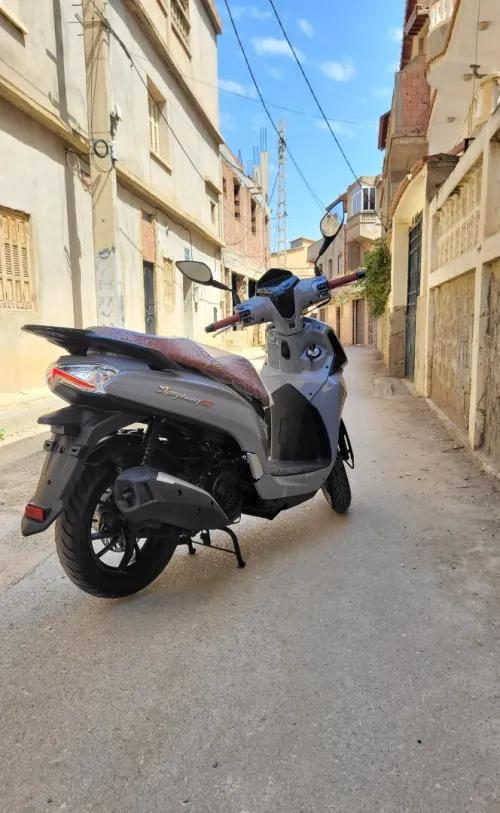 Sym St 200 2025