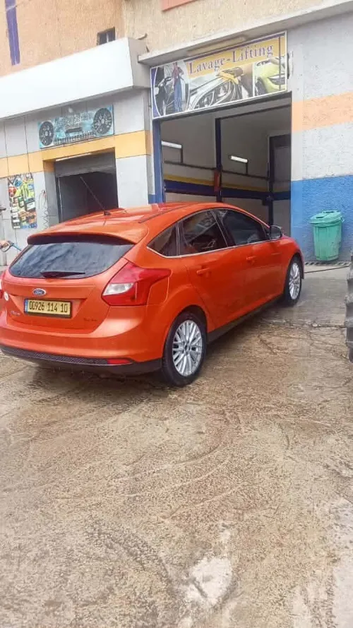 Ford Focus 5 portes 2014 Titanium