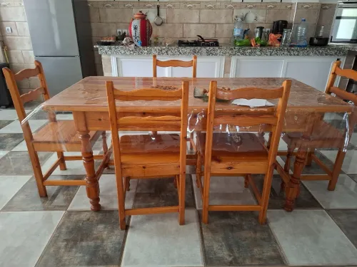Table à manger et 6 chaises en hêtre 