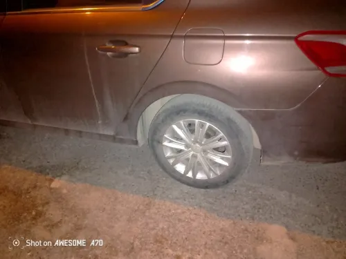 Peugeot 301 2013 Allure