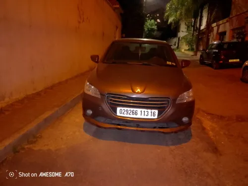 Peugeot 301 2013 Allure