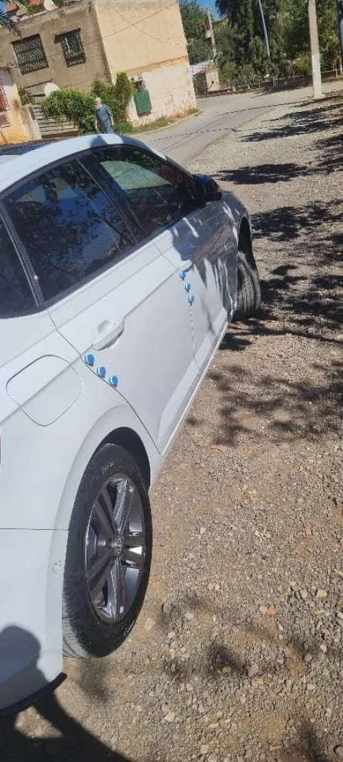 Volkswagen Polo 2019 lacara +