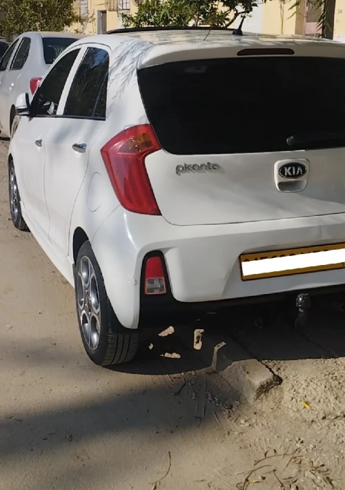 Kia Picanto 2015 Brazilia robot
