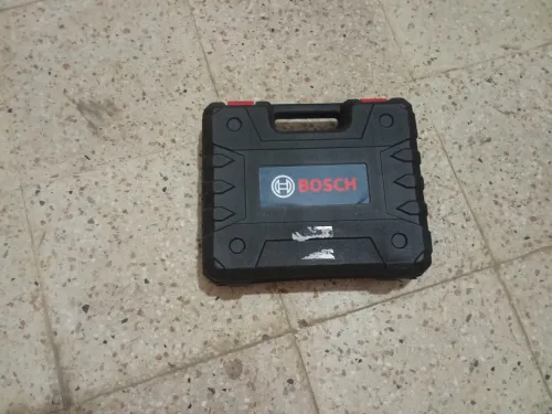   Perceuse BOSCH 13 MM +Perceuse HILTI BOSCH M+ Tronceneuse BOSCH 115 2CH+ Marteau Piquer BOSCH 38