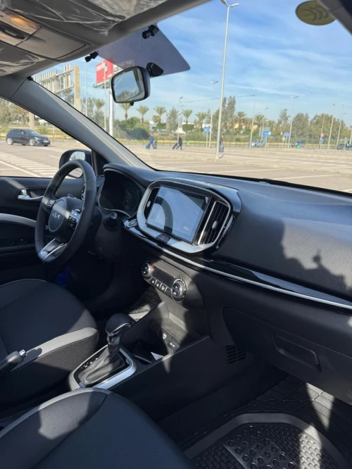 Easy Car HF Location de voiture avec ou sans chauffeur