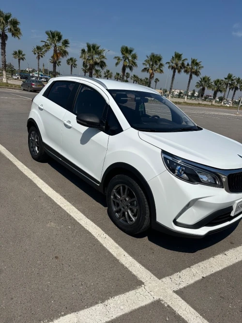 Easy Car HF Location de voiture avec ou sans chauffeur