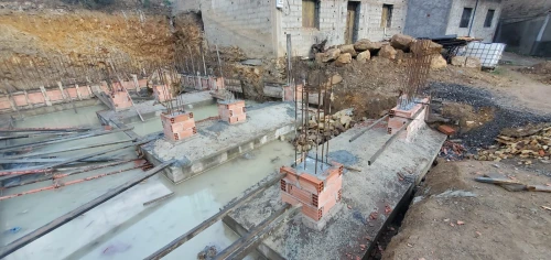 Ingénieur génie civil : études structures, calcul béton armé, plans et suivi de chantier.