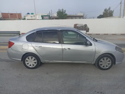 Renault Symbol 2011 Latout