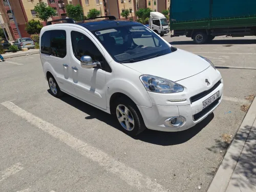Peugeot Partner 2014 Tepee Allure 