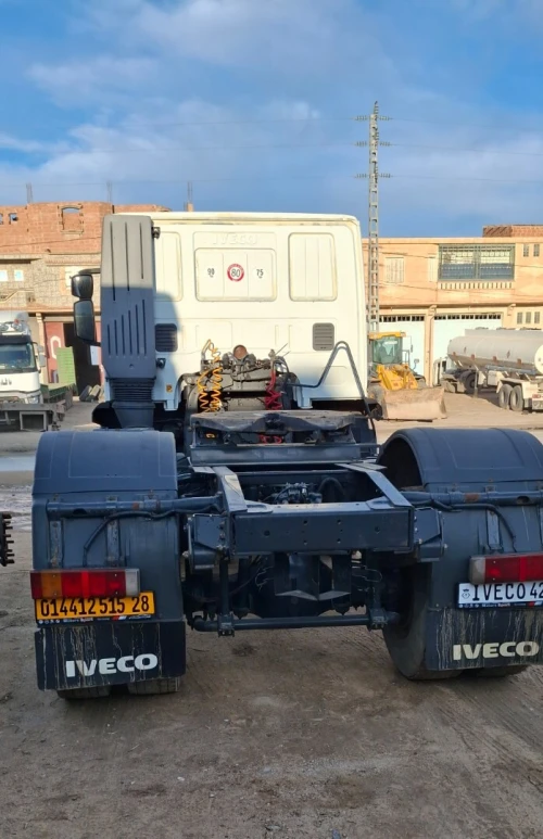 IVECO TRAKKER 2015