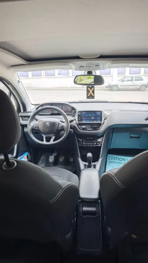 Peugeot 208 2019 Allure Facelift