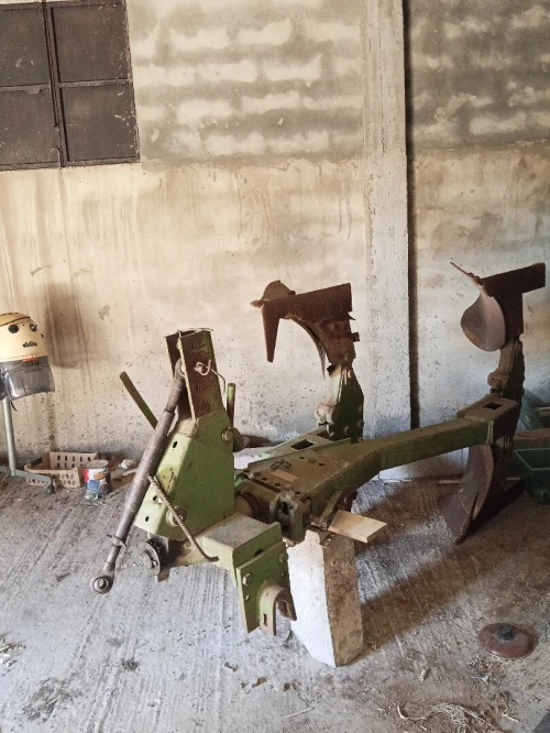 Tracteur agricole et remorque 