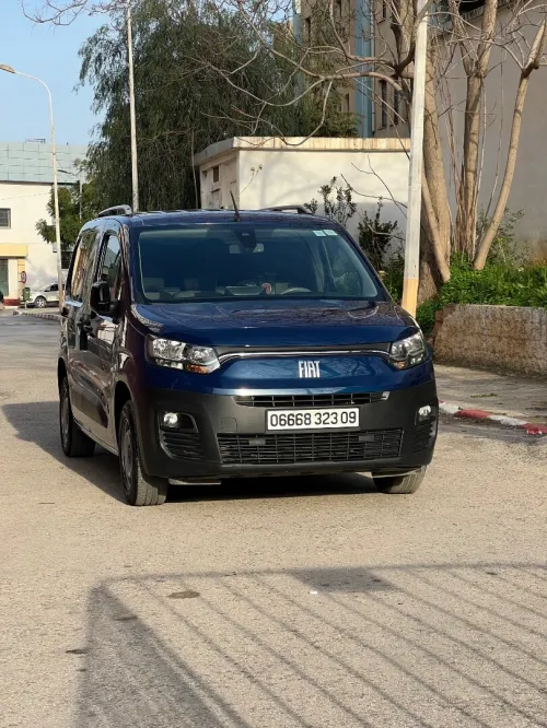 Fiat Doblo 2023 Italia