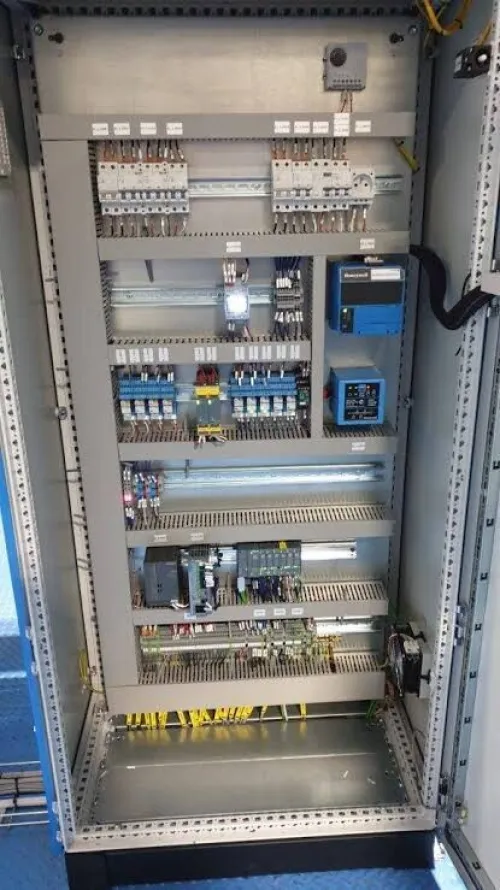 Travaux d'èlectricitè Industrielle et Batiment