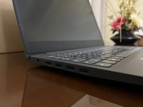 Lenovo V15-IGL Intel Celeron N4020|4 Go|256 Go SSD|15.6" HD