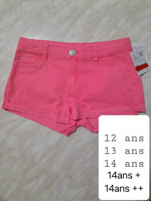 Short fille marque C&A