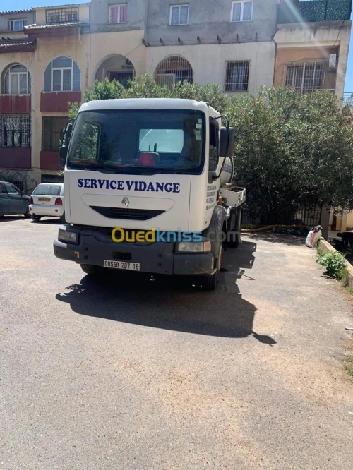 Camion nettoyage débouchage canalisation 