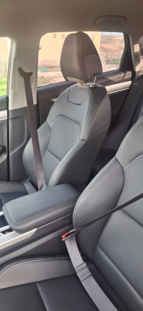 Geely Coolray 2025 