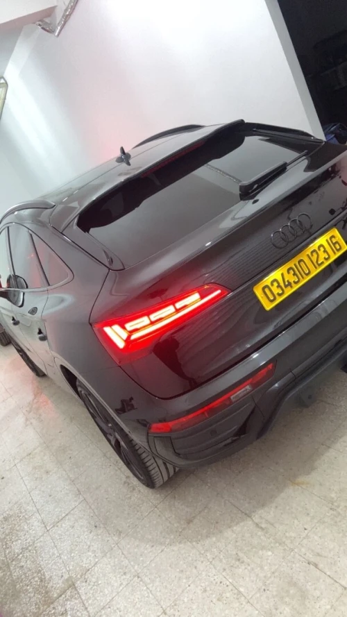 Audi Q5 2023 S line black