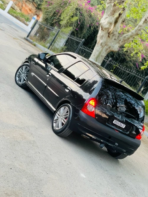 Renault Clio 2 2004 Initial