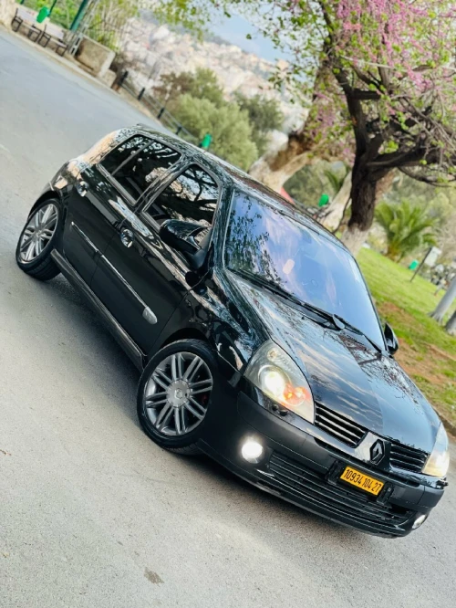 Renault Clio 2 2004 Initial