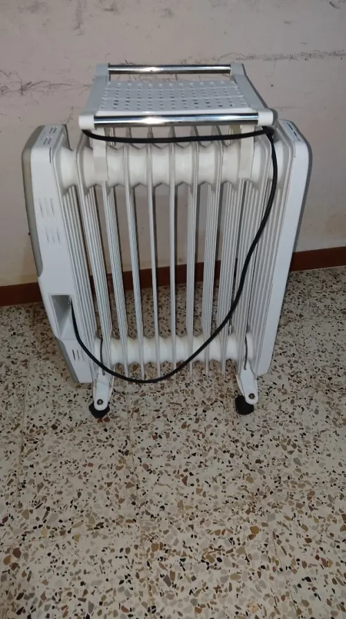 مدفأة كهربائية بالزيت  RADIATEUR ELECTRIQUE À BAIN D'HUILE