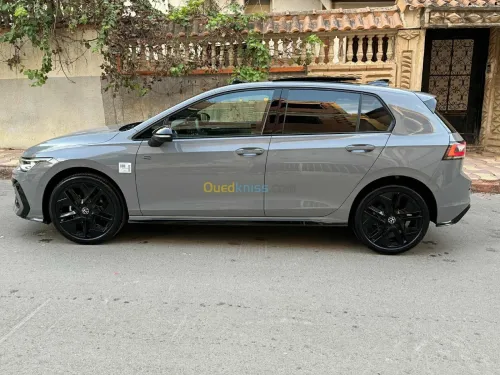 Volkswagen Golf 8 2025 PACK BLACK RLINE 8.5 SONO+DATASHOW+SIEGES VENTILES