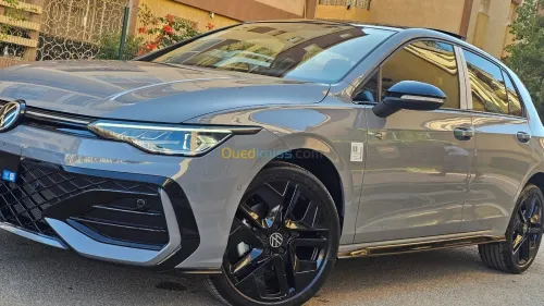 Volkswagen Golf 8 2025 R-Line