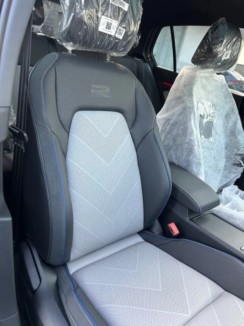 Volkswagen Golf 8 2025 PACK BLACK RLINE 8.5 SONO+DATASHOW+SIEGES VENTILES