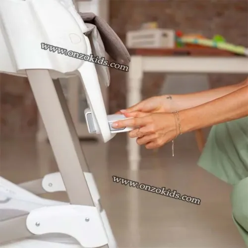 Chaise haute Istante réglable en 8 hauteurs  Cam