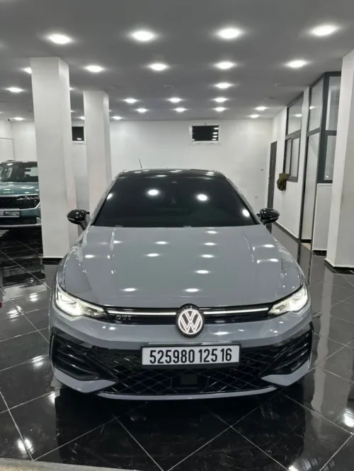 Volkswagen Golf 8.5 2025 R line