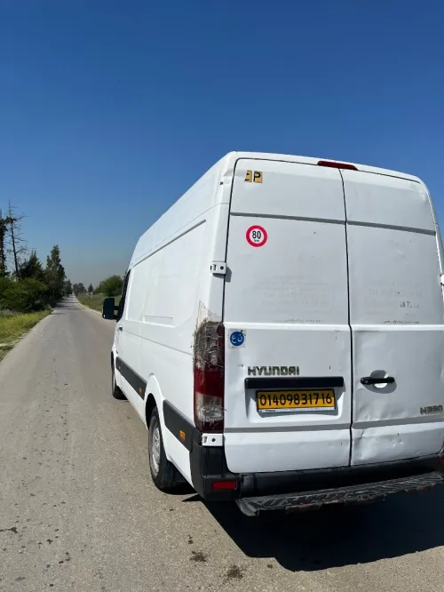 Hyundai H350 